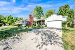 574 N 400 E, Centerville, UT 84014 - Photo 3