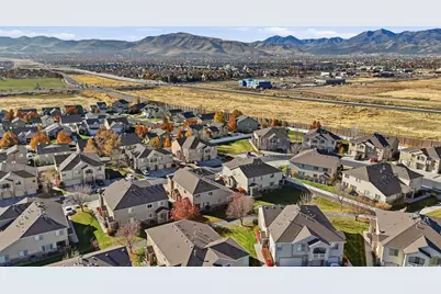 4758 W Wagon Train Dr S, Herriman, UT 84065 - Photo 17