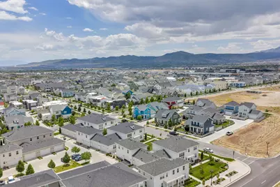 10621 S Lamond Dr, South Jordan, UT 84009 - Photo 33