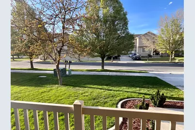 4588 E Evans Dr S, Eagle Mountain, UT 84005 - Photo 3