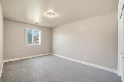 2333 N Garden Ln W #32, Layton, UT 84041 - Photo 19