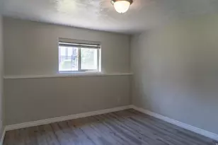 436 Creekside Circle, Murray, UT 84107 - Photo 9