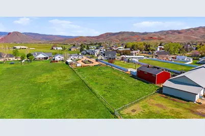 393 W Memorial Park Rd, Henefer, UT 84033 - Photo 31