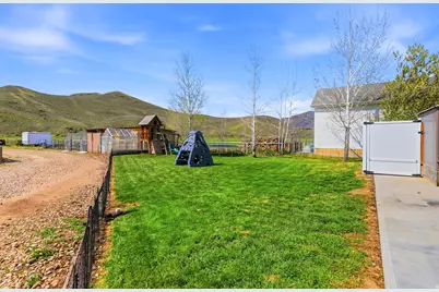 393 W Memorial Park Rd, Henefer, UT 84033 - Photo 29