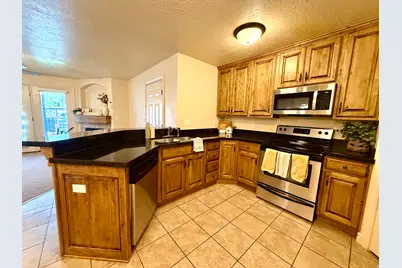 801 S 90 E #D101, Vernal, UT 84078 - Photo 5
