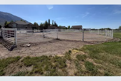 7456 S 950 W, Willard, UT 84340 - Photo 41