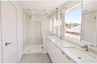 565 N Center St, Salt Lake City, UT 84103 - Photo 9