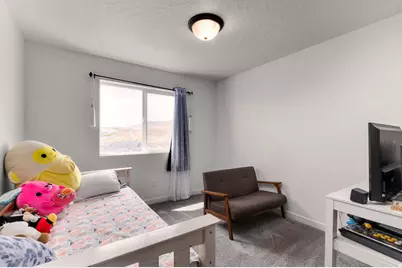 9307 N Tampa Dr, Eagle Mountain, UT 84005 - Photo 17
