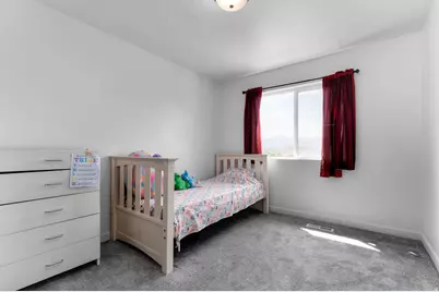 9307 N Tampa Dr, Eagle Mountain, UT 84005 - Photo 17