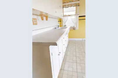 141 W 100 N, East Carbon, UT 84520 - Photo 9
