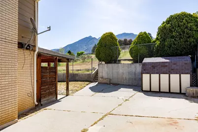 7351 S Chestnut Cir E, Cottonwood Heights, UT 84121 - Photo 33