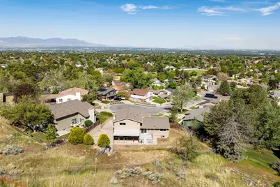7351 S Chestnut Cir E, Cottonwood Heights, UT 84121 - Photo 11