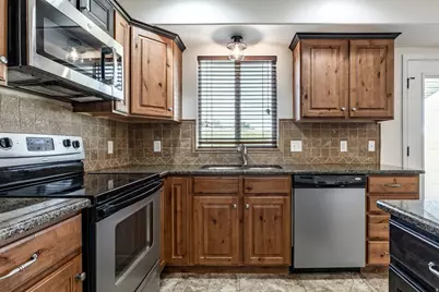 1865 W 5050 S, Roy, UT 84067 - Photo 11