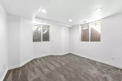 2776 E Wilshire Dr, Salt Lake City, UT 84109 - Photo 23