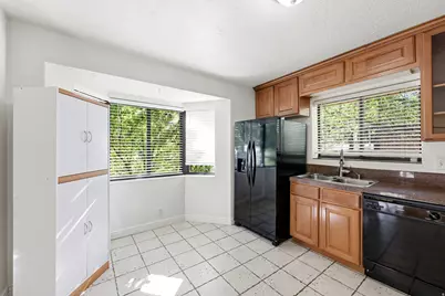 2776 E Wilshire Dr, Salt Lake City, UT 84109 - Photo 9