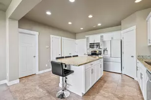 454 E 2170 N, North Logan, UT 84341 - Photo 7