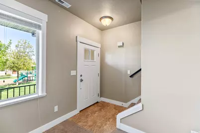 454 E 2170 N, North Logan, UT 84341 - Photo 3
