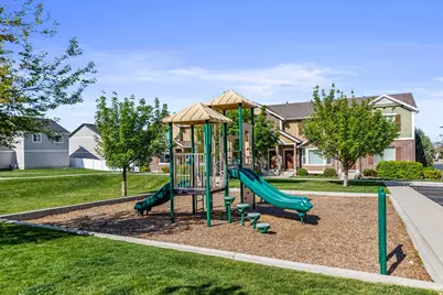454 E 2170 N, North Logan, UT 84341 - Photo 25