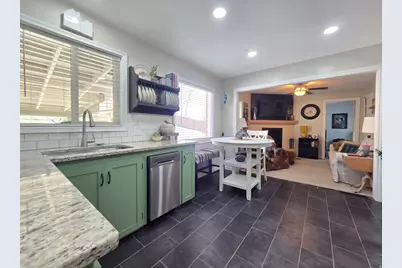 669 E Darling Cir S, Ogden, UT 84403 - Photo 5