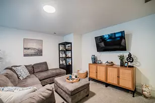 4372 W Defender Dr S, Herriman, UT 84096 - Photo 31