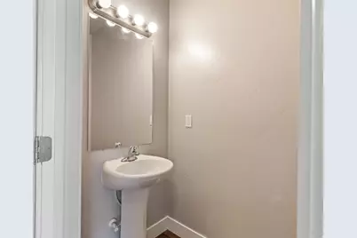 2301 S 2060 W, Woods Cross, UT 84087 - Photo 19