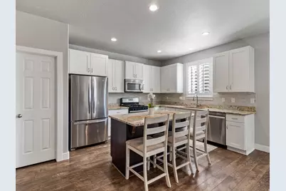 2301 S 2060 W, Woods Cross, UT 84087 - Photo 5