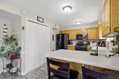 740 E Baker Dr, Midvale, UT 84047 - Photo 7