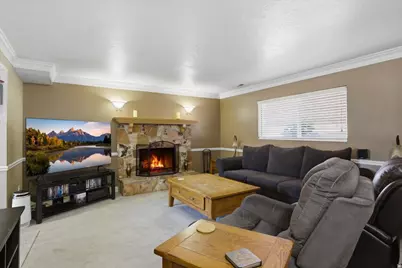 740 E Baker Dr, Midvale, UT 84047 - Photo 9