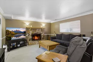 740 E Baker Dr, Midvale, UT 84047 - Photo 9