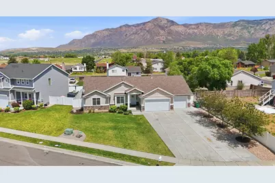 422 W 1500 N, Harrisville, UT 84404 - Photo 15