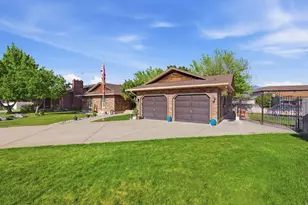 2045 W 5025 S, Roy, UT 84067 - Photo 3