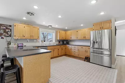 114 N Clark Ln, Elk Ridge, UT 84651 - Photo 5