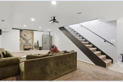 114 N Clark Ln, Elk Ridge, UT 84651 - Photo 15