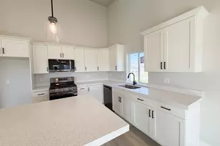 3639 S Macy Ln, West Haven, UT 84401 - Photo 29