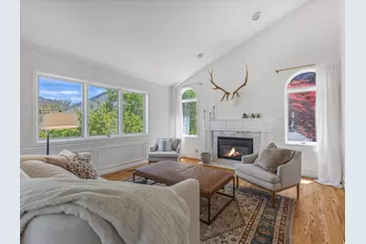 8318 S Ridge Point Rd, Sandy, UT 84093 - Photo 7