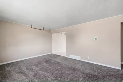 5892 S 2550 W, Roy, UT 84067 - Photo 5