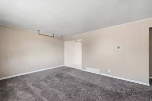5892 S 2550 W, Roy, UT 84067 - Photo 5