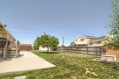 2825 S Woodbrook Ln, Magna, UT 84044 - Photo 35