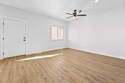 1172 N 650 W #302, Tooele, UT 84074 - Photo 11