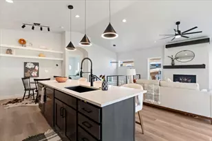 1578 E Maddies Cv, Ogden, UT 84404 - Photo 9