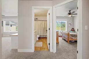 695 S 400 E, Hyrum, UT 84319 - Photo 25