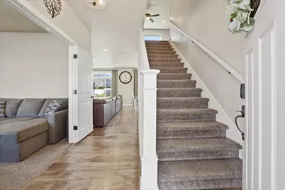 695 S 400 E, Hyrum, UT 84319 - Photo 5