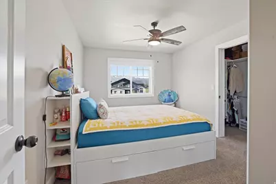 695 S 400 E, Hyrum, UT 84319 - Photo 25