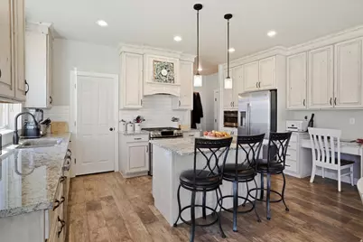 695 S 400 E, Hyrum, UT 84319 - Photo 15