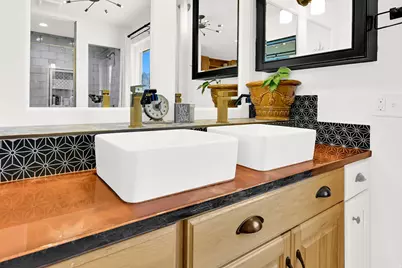 4371 S 2900 W, Roy, UT 84067 - Photo 17