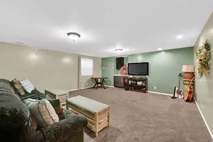 4371 S 2900 W, Roy, UT 84067 - Photo 27