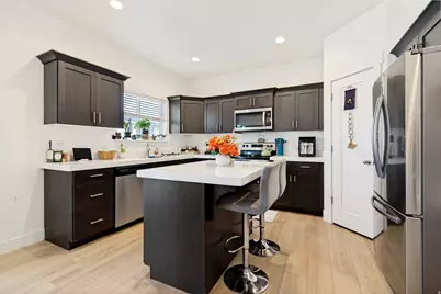 7224 N Silver Creek Way, Eagle Mountain, UT 84005 - Photo 11