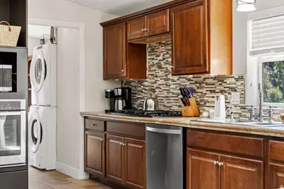 327 N Lodge Rd, Central, UT 84722 - Photo 13