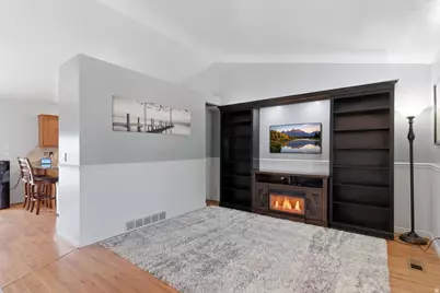 2144 E 3000 N, Layton, UT 84040 - Photo 9