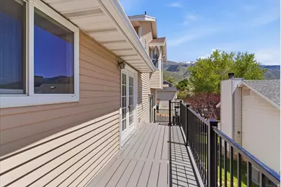 2144 E 3000 N, Layton, UT 84040 - Photo 33